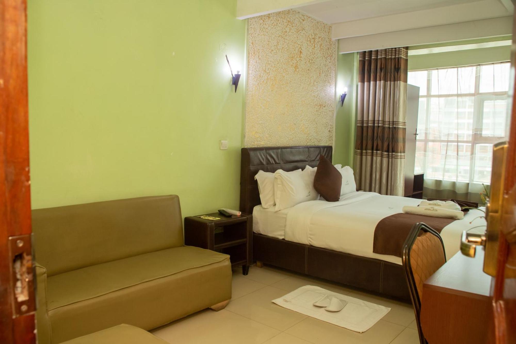Legacy Hotel And Conference Centre Ltd Накуру Экстерьер фото