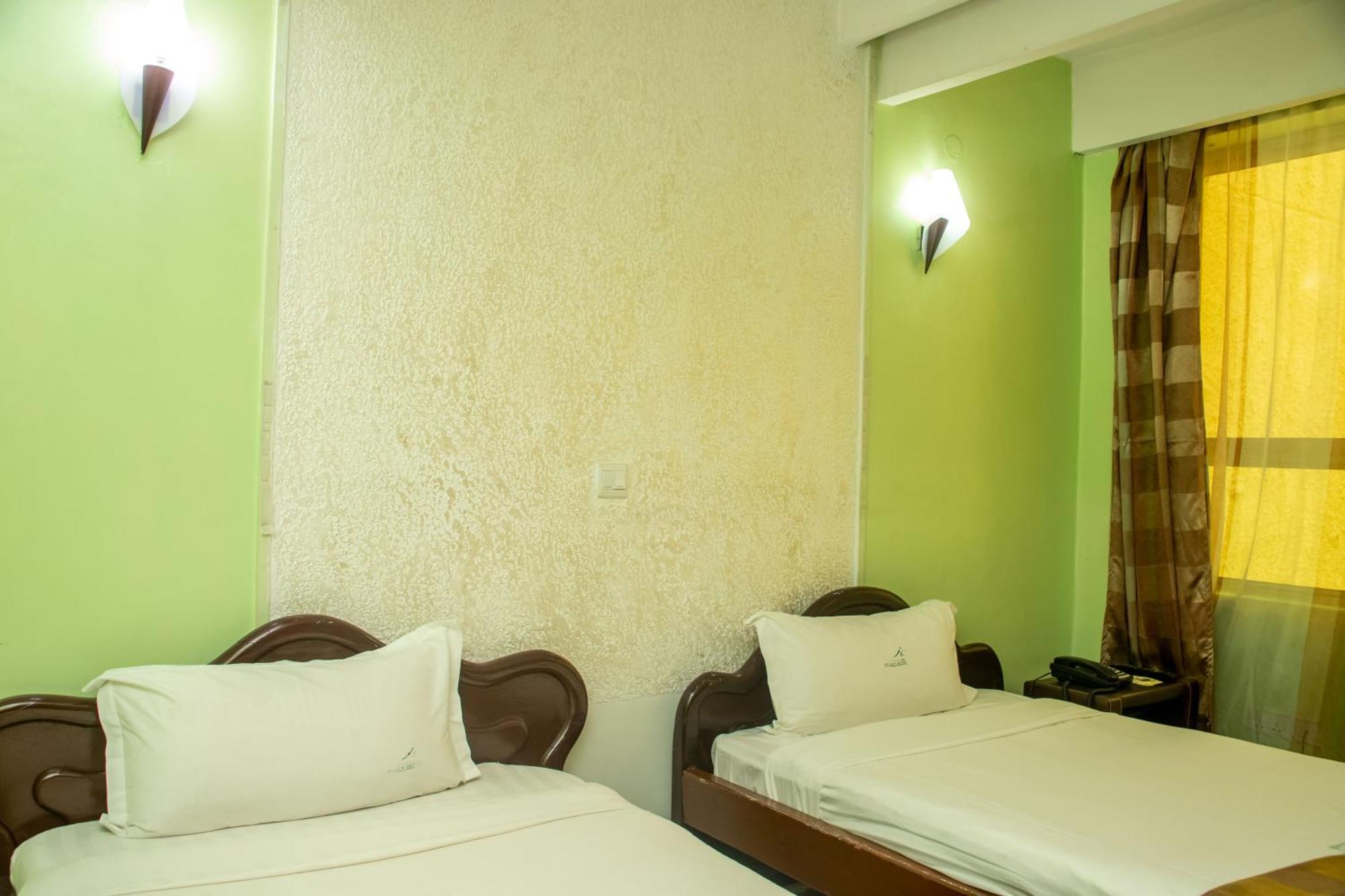 Legacy Hotel And Conference Centre Ltd Накуру Экстерьер фото