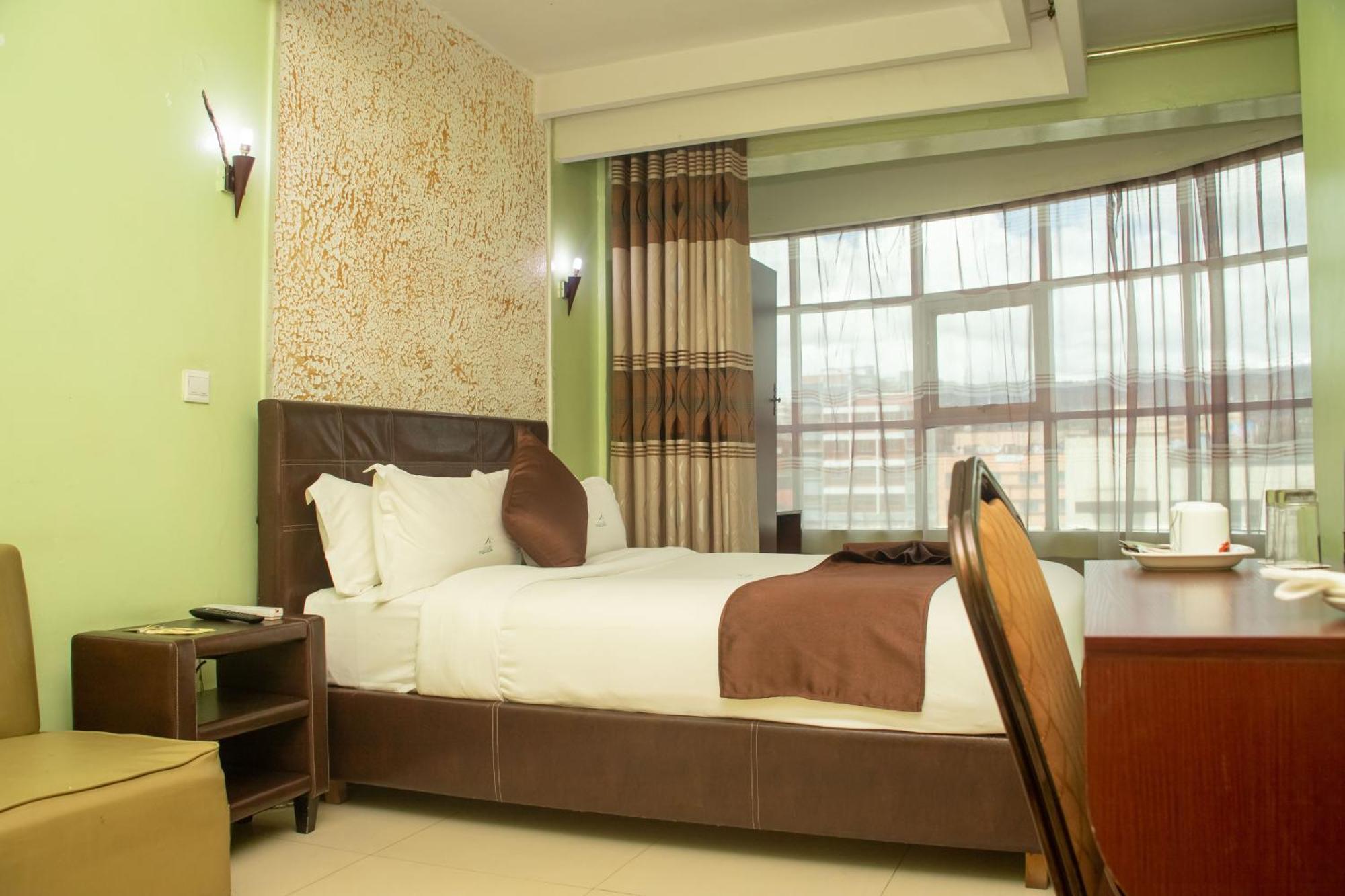 Legacy Hotel And Conference Centre Ltd Накуру Экстерьер фото