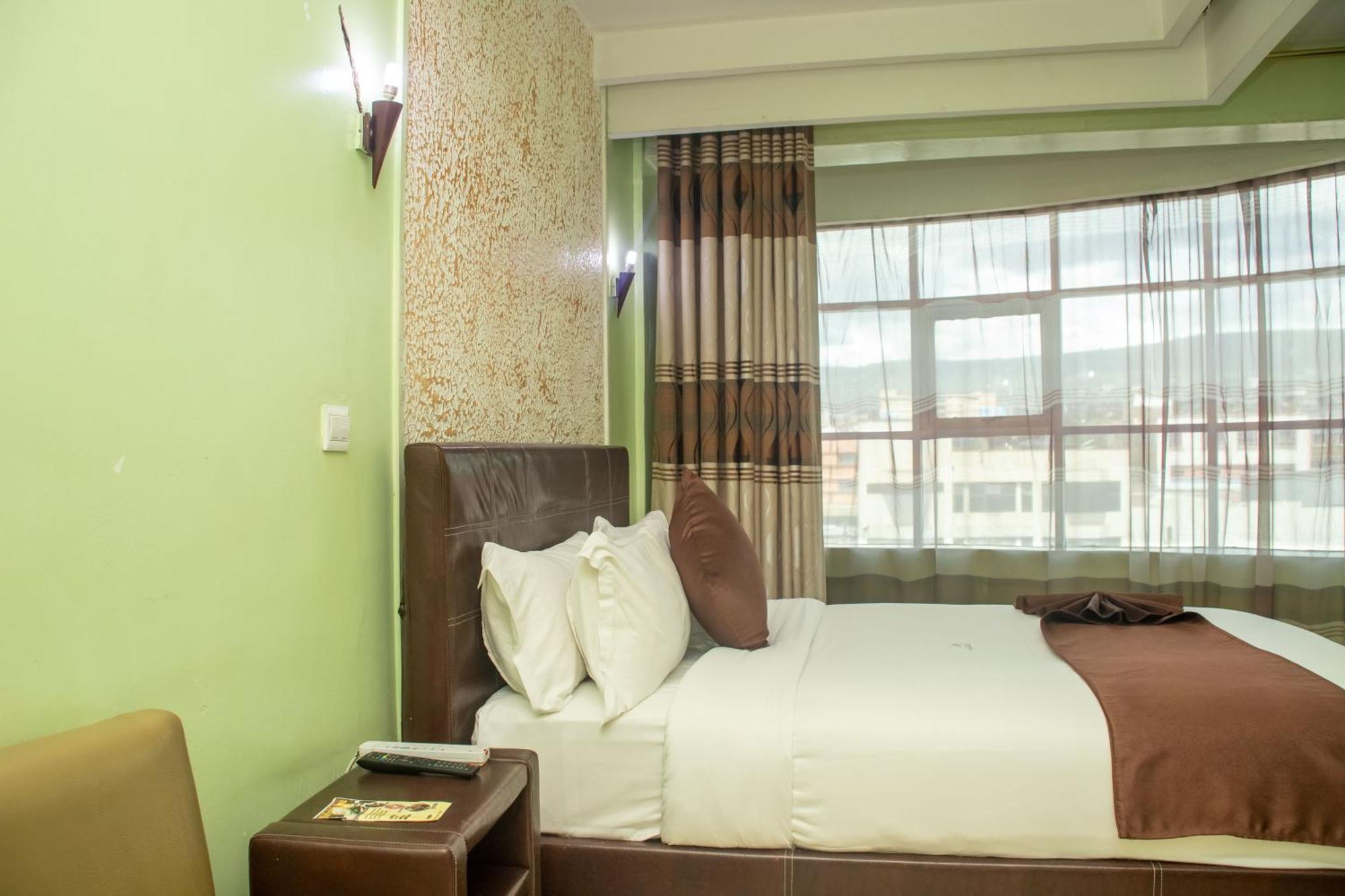 Legacy Hotel And Conference Centre Ltd Накуру Экстерьер фото