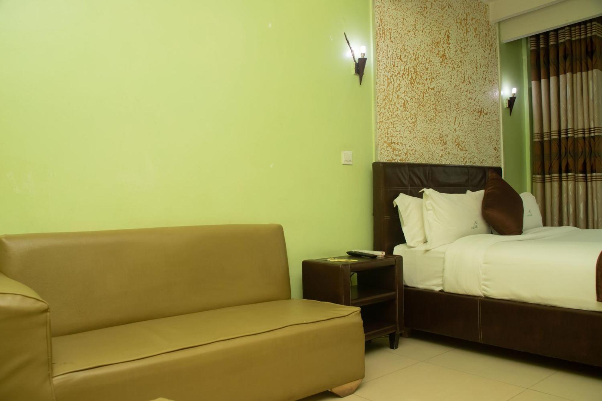 Legacy Hotel And Conference Centre Ltd Накуру Экстерьер фото